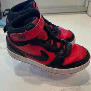 Nike mid court borough 2 size 2 red and black